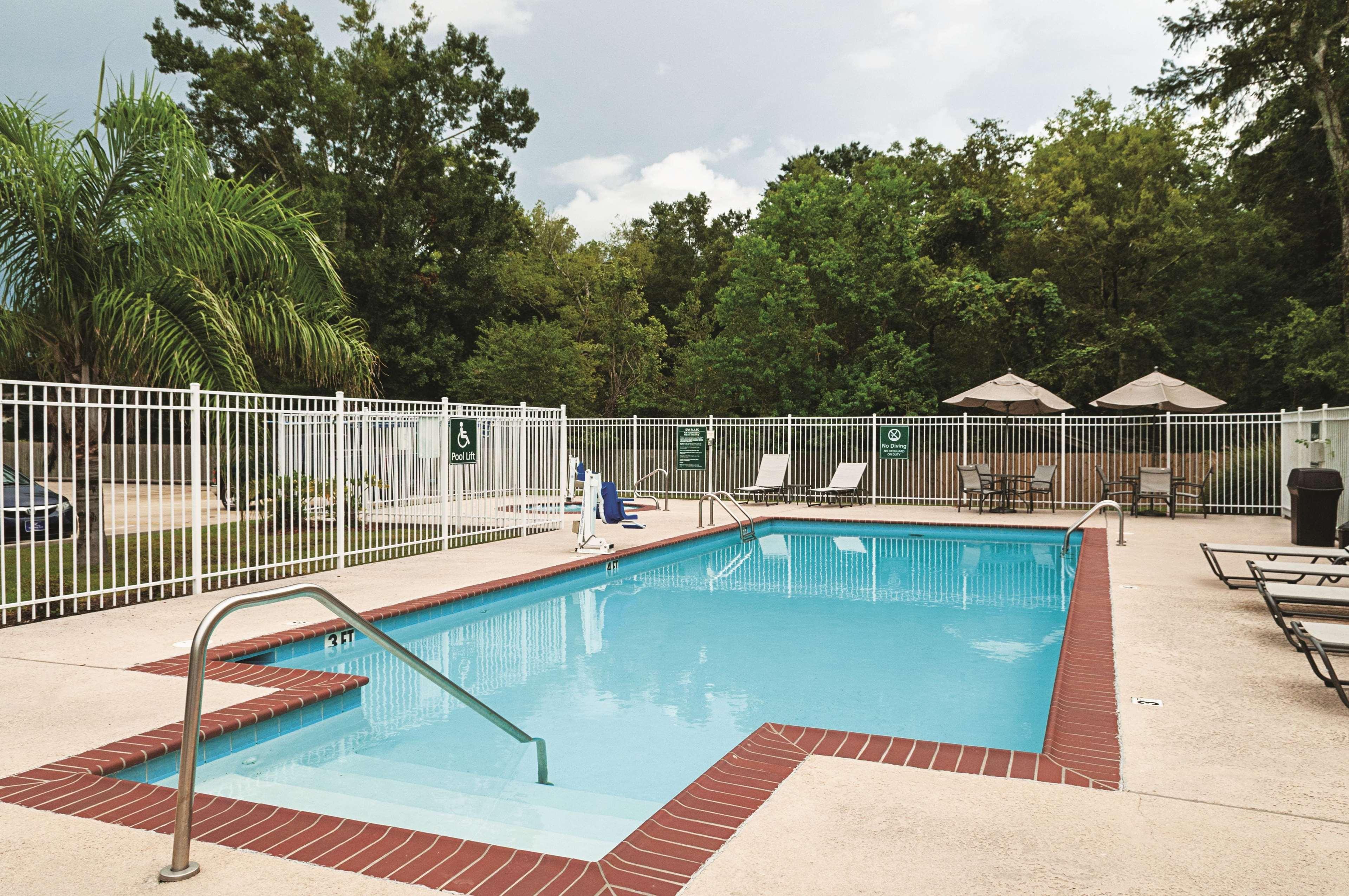 Hotel La Quinta By Wyndham Houma Exterior foto